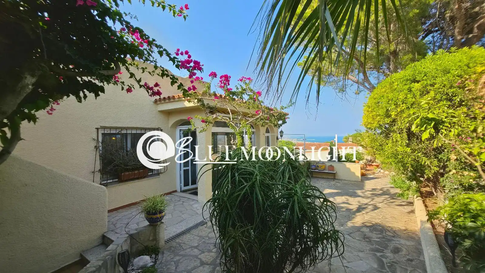 Villa avec piscine à vendre à SUECIA, imagen 3