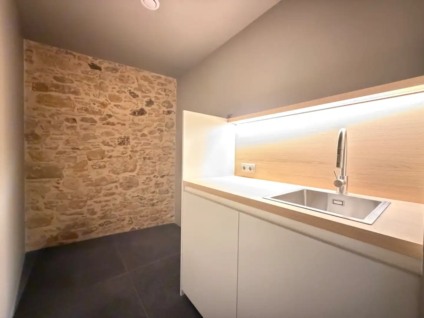 Kitchen of Flat for rent in La Bisbal d'Empordà  with Air Conditioner, Heating and Private garden