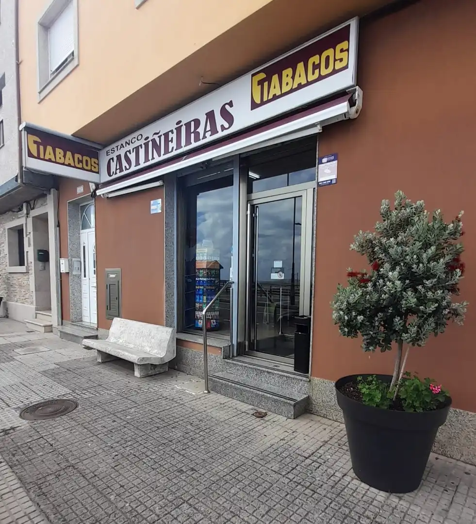 Geschaftsraum zum Verkauf in Ribeira