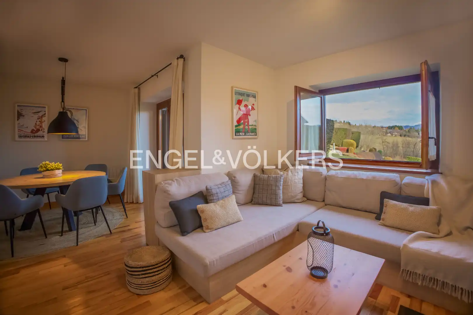 Sala de estar de Casa adosada en venta en Ger con Calefacción, Jardín privado y Parquet