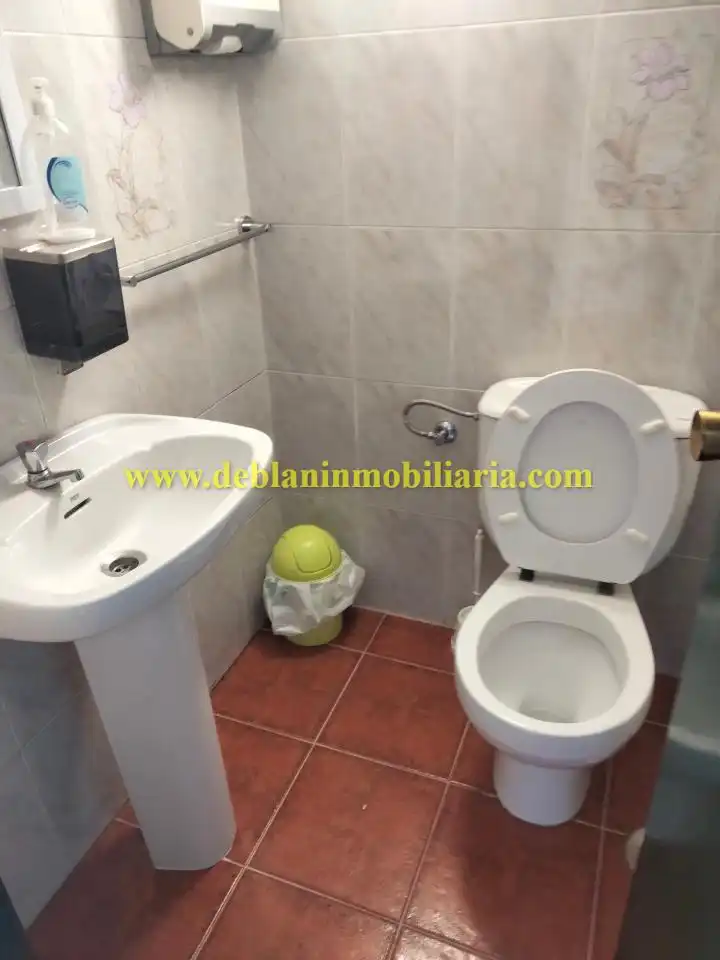 Badezimmer von Haus oder Chalet zur Miete in Tui mit Terrasse und Möbliert