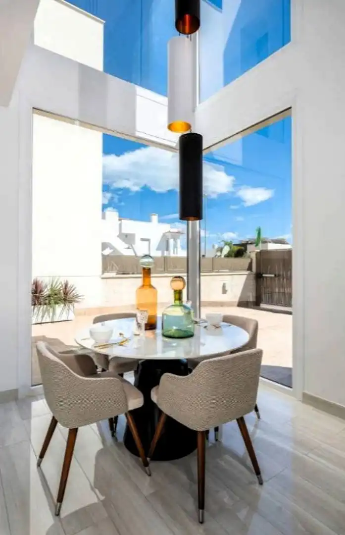 Houses for sale in Los Montesinos