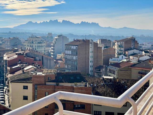 Dúplex en Venta en Paseo Pere III en Centre - Passeig i Rodalies