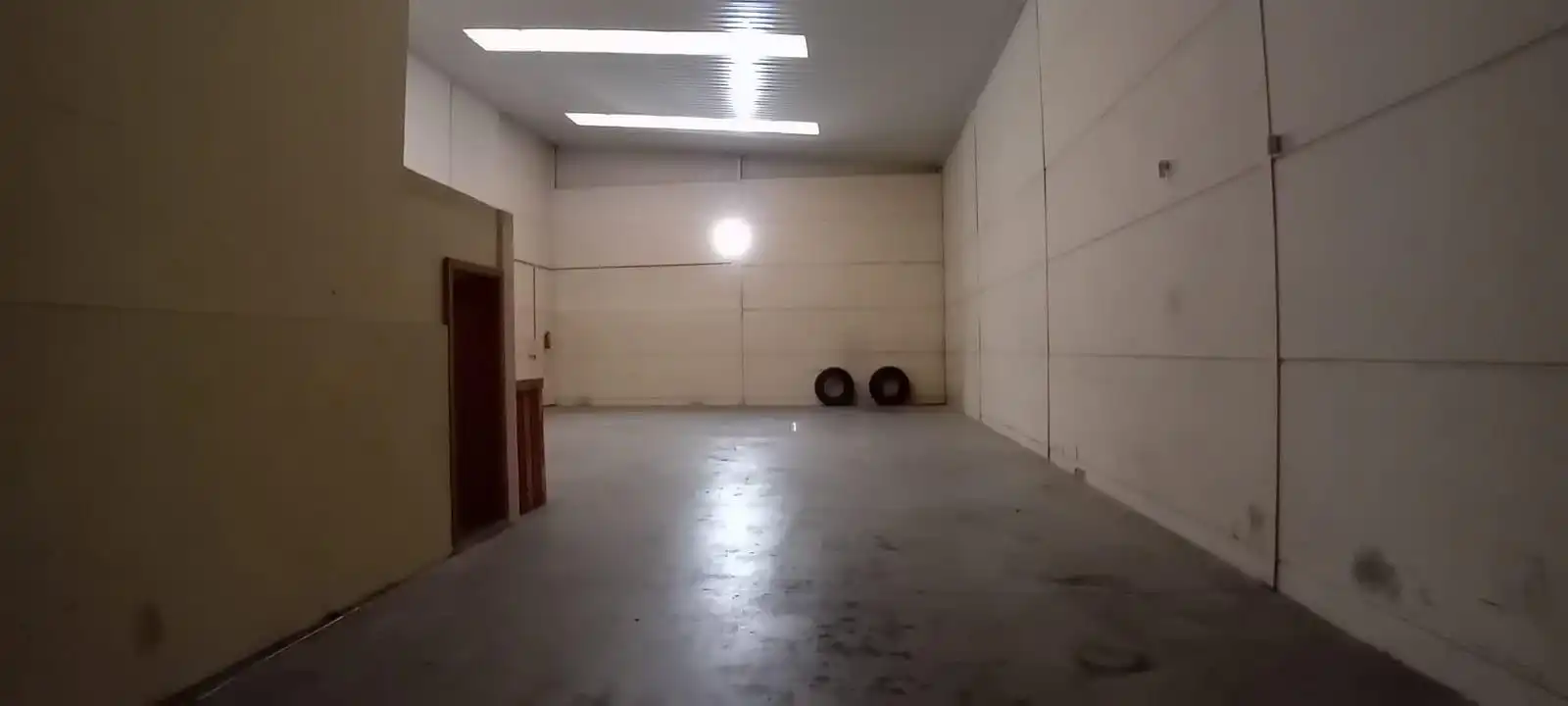 Industrial building to rent in Estación - Cruz Roja