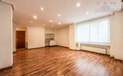 Flat for sale in  Madrid Capital  with Air Conditioner