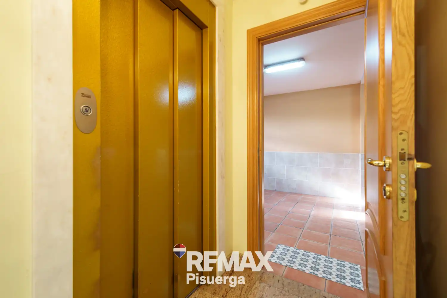 Casa o chalet en venta en Laguna de Duero con Aire acondicionado, Calefacción y Jardín privado