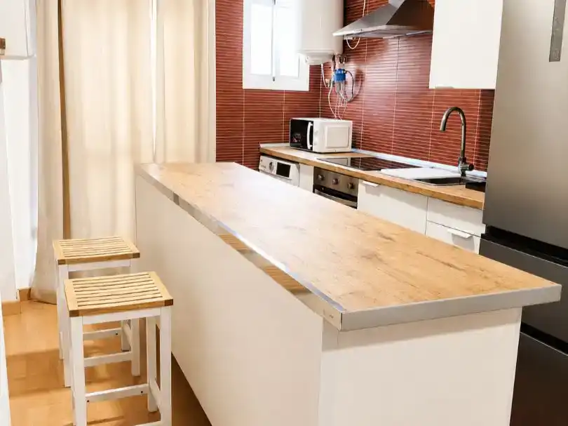 Cuina de Pis de lloguer en Aljaraque amb Aire condicionat, Parquet i Moblat