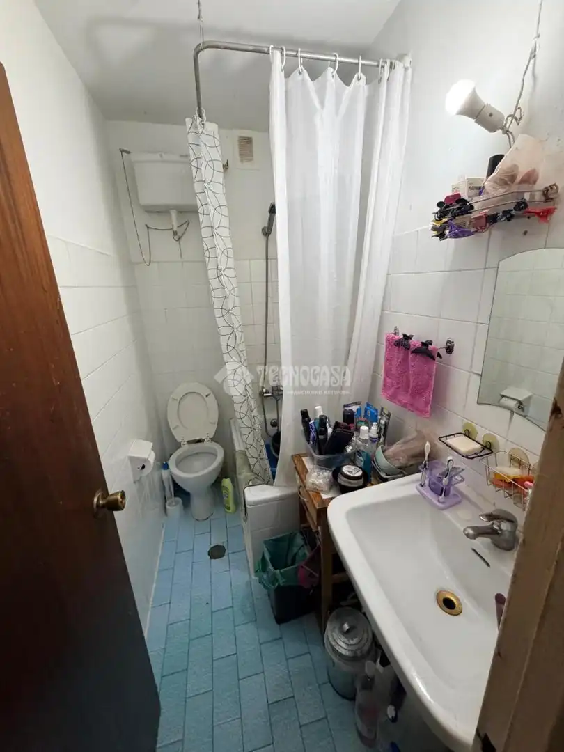 Bathroom of Flat for sale in Madrid  with Balcony