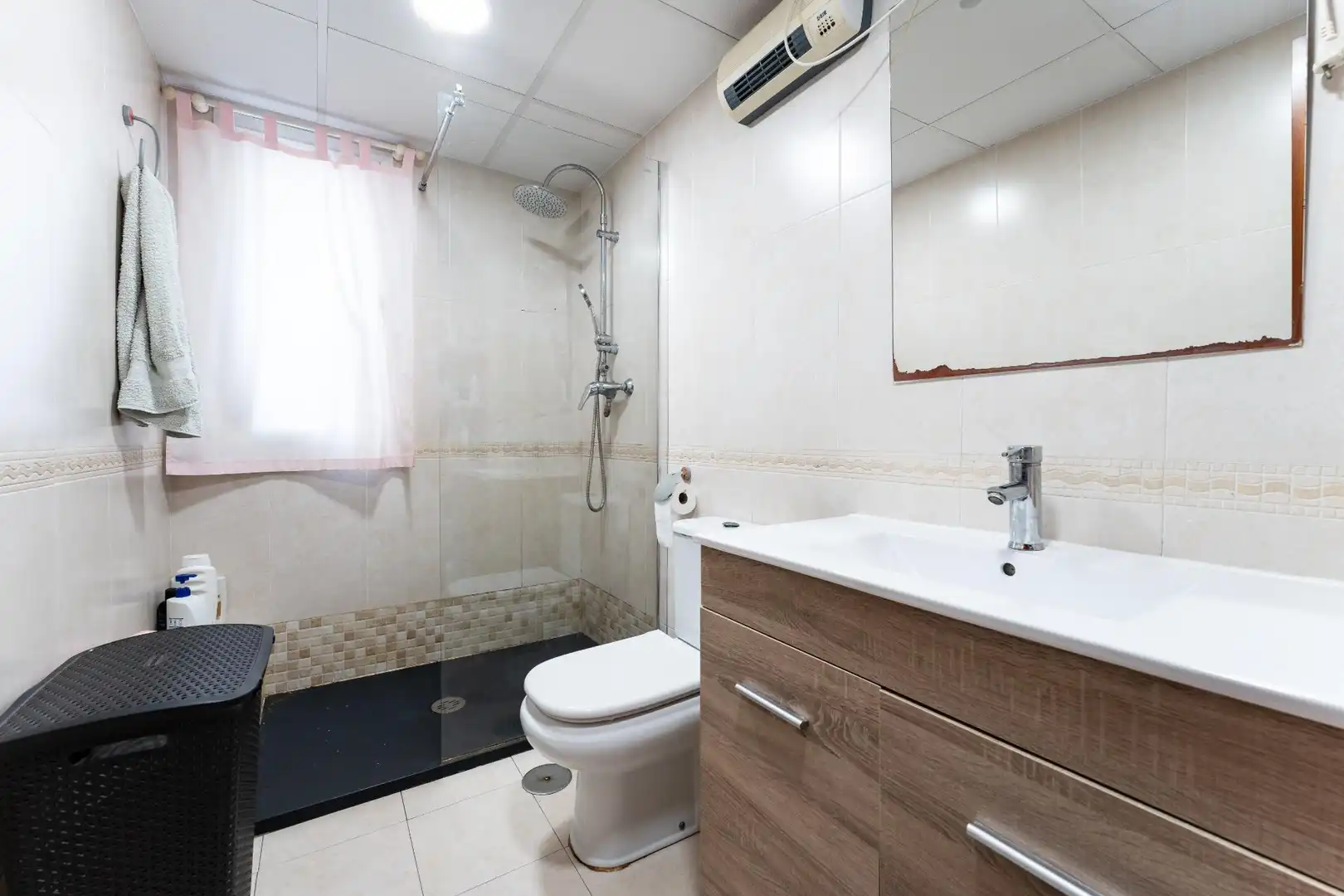 Bany de Apartament en venda en Málaga amb Aire condicionat, Traster i Piscina comunitària