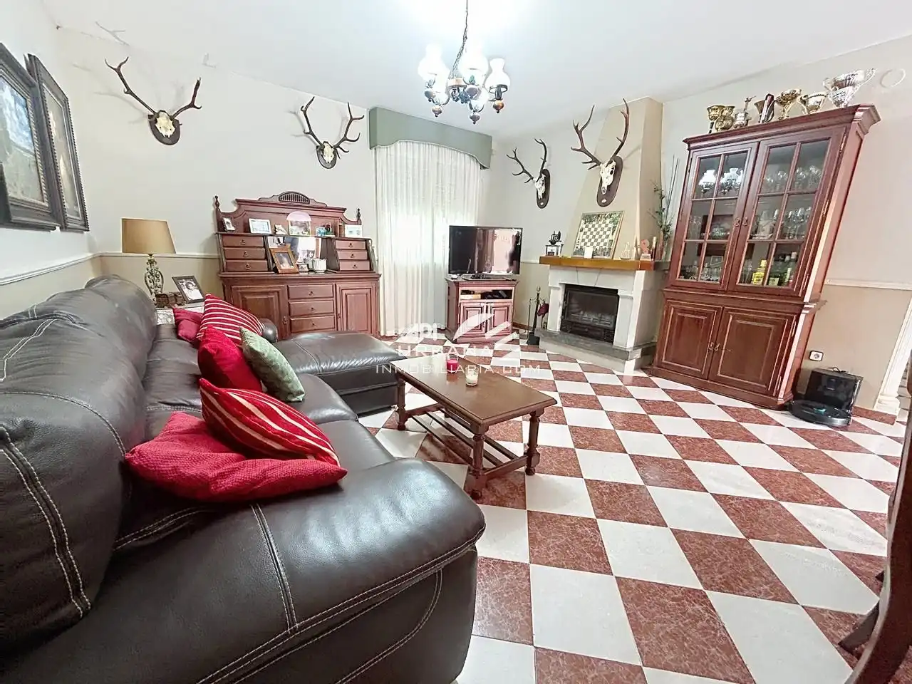 Sala de estar de Casa o chalet en venta en Lucena con Aire acondicionado, Jardín privado y Terraza