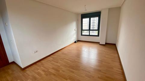 Foto 2 de Pis en venda a La Calzada, Asturias