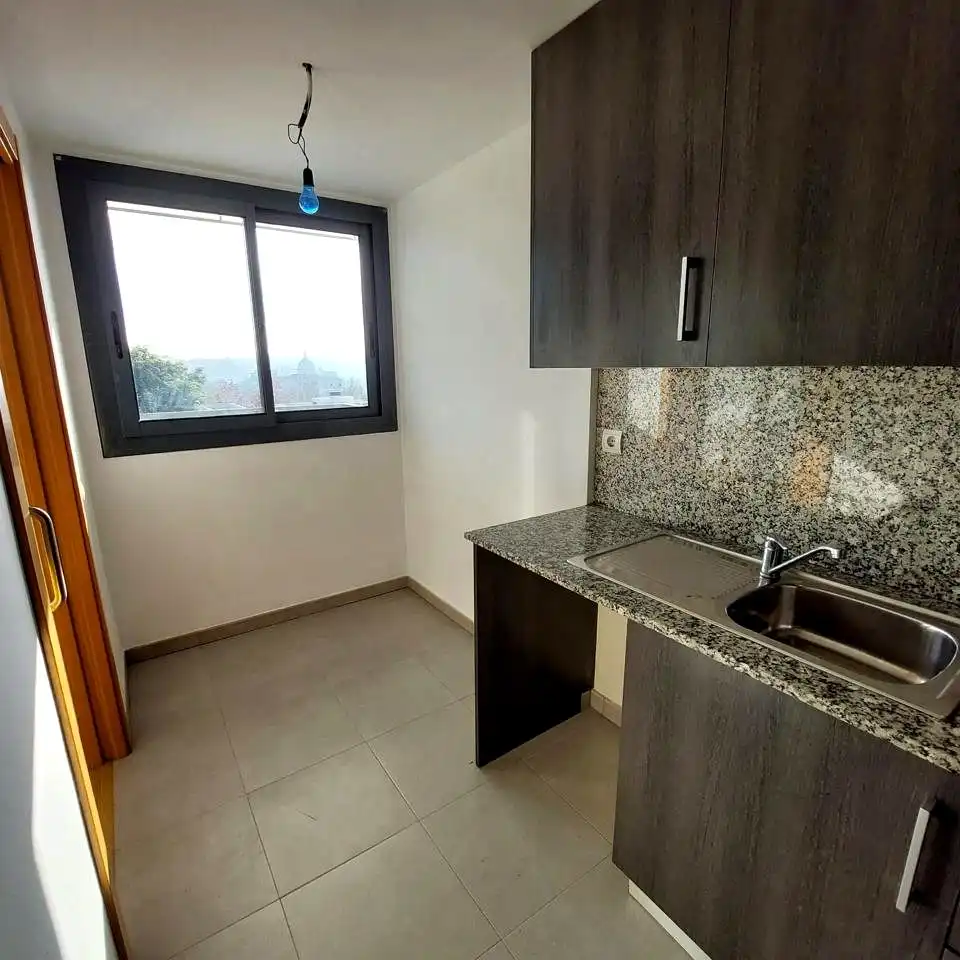 Cocina de Piso en venta en Vilafranca del Penedès con Calefacción, Parquet y Terraza
