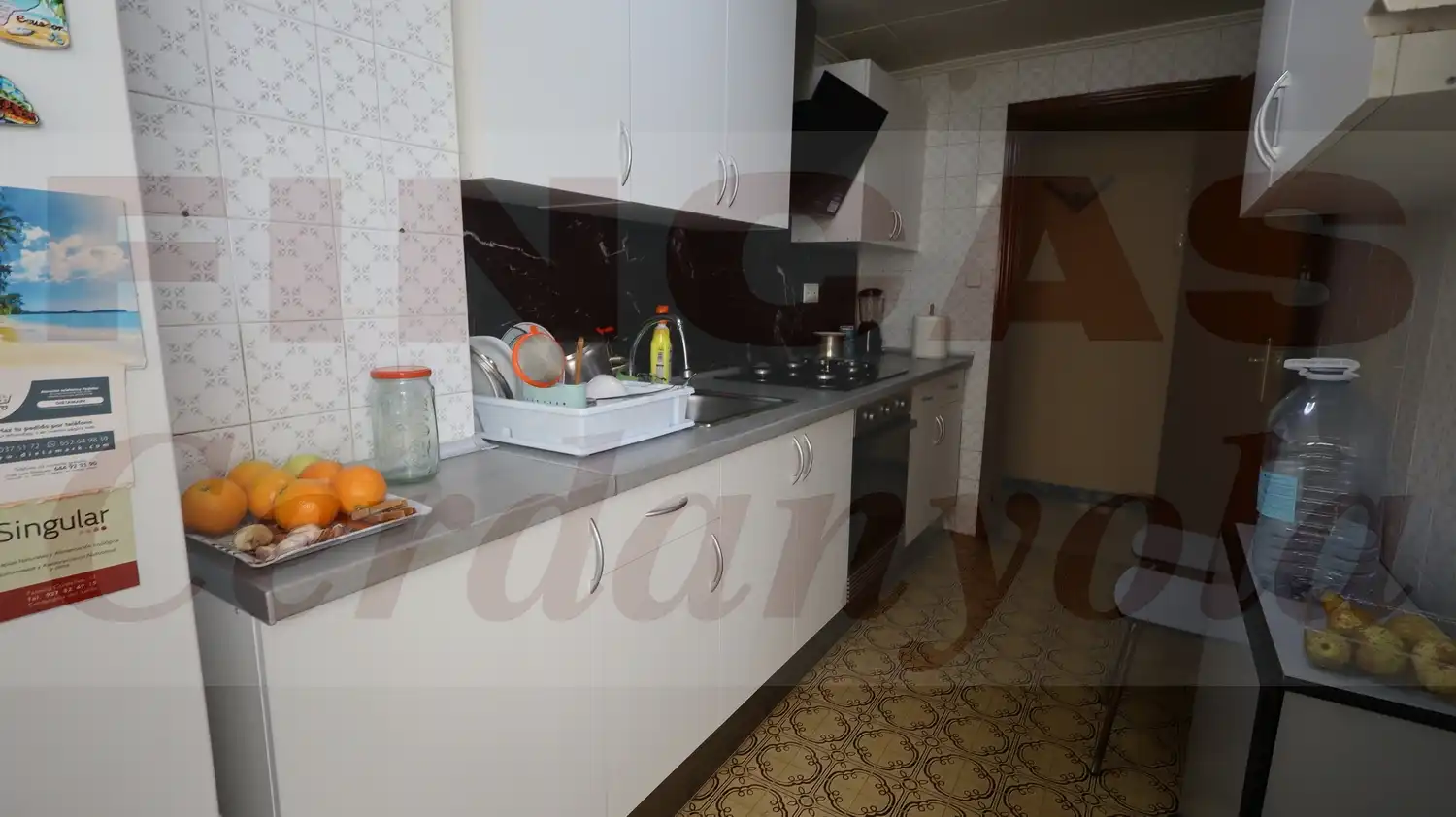Cuina de Pis en venda en Cerdanyola del Vallès amb Calefacció i Balcó