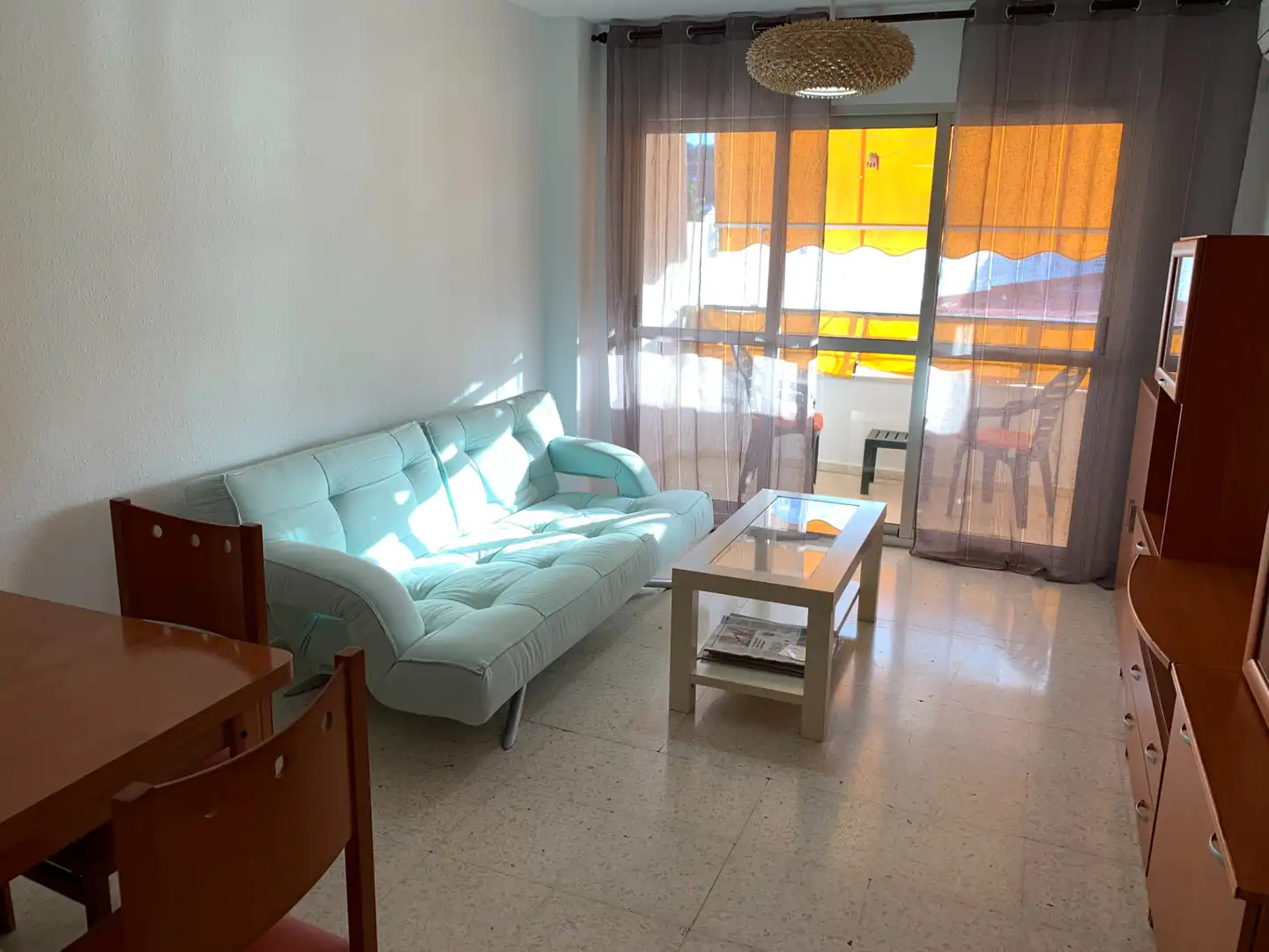 Sala d'estar de Apartament de lloguer en Vélez-Málaga amb Aire condicionat, Calefacció i Terrassa