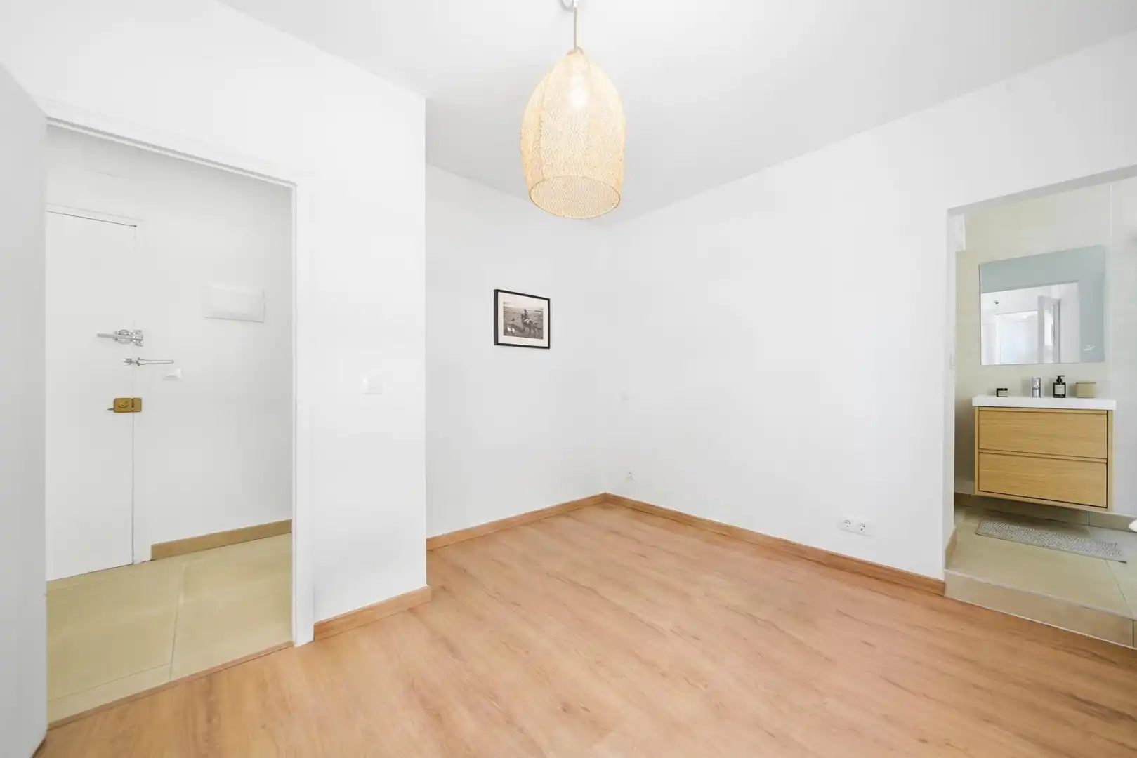 Dormitori de Apartament en venda en Roses amb Aire condicionat i Balcó