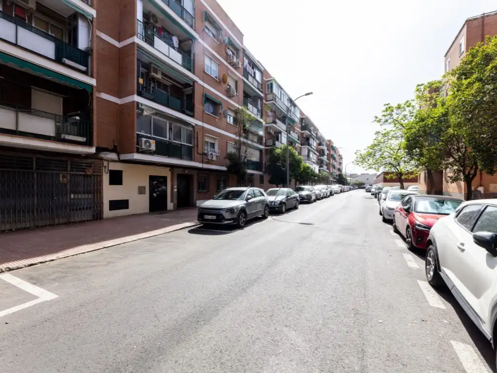 Außenansicht von Wohnung zum Verkauf in Alcalá de Henares