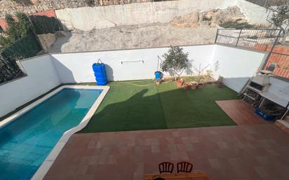 Piscina de Casa o xalet en venda en Sitges amb Aire condicionat, Calefacció i Jardí privat