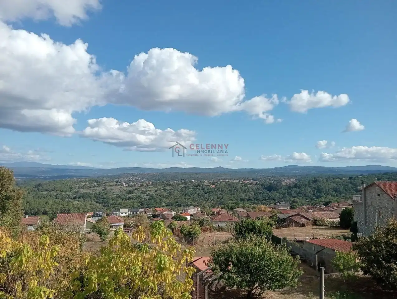 Houses for sale in Toén  with Heating, Private garden and Terrace