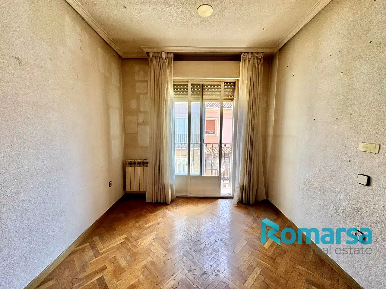 Bedroom of Detached homes for sale in Ávila  with Heating, Private garden and Parquet flooring