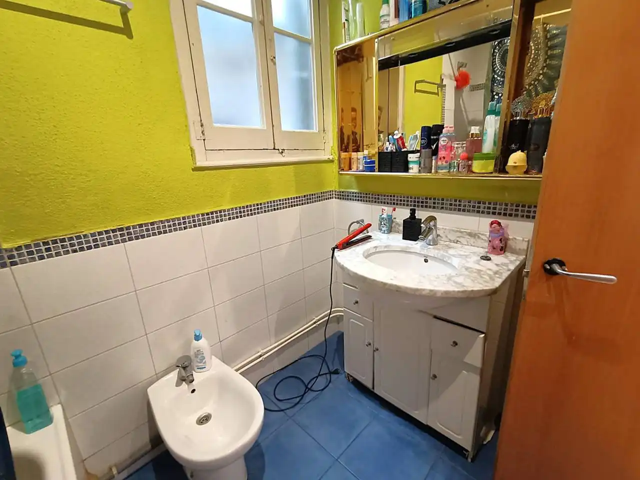 Baño de Piso en venta en Vic con Calefacción, Parquet y Terraza