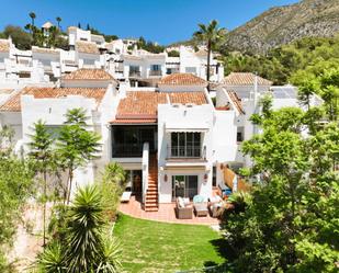 Exterior view of Single-family semi-detached for sale in Istán  with Private garden, Terrace and Community pool