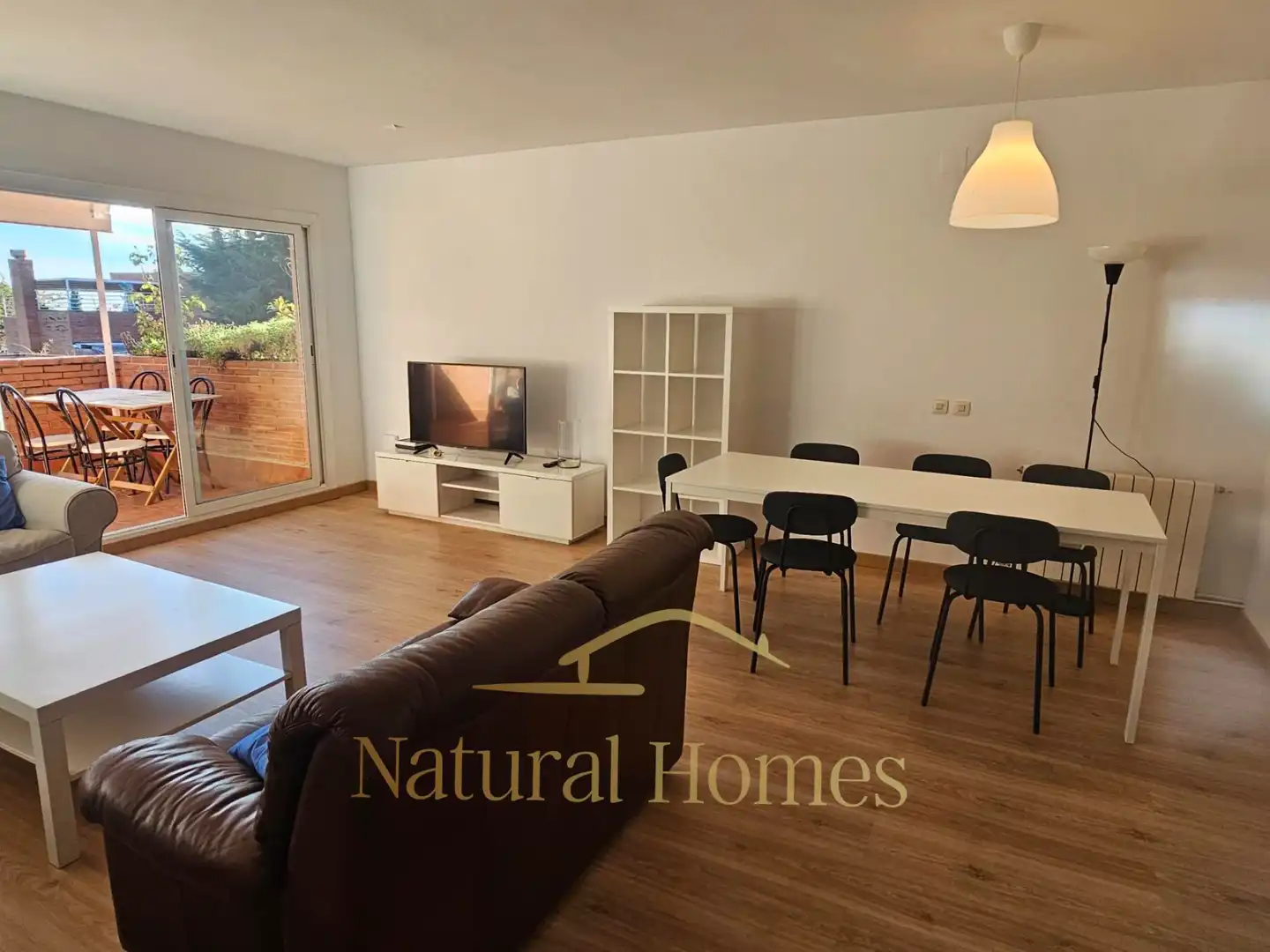 Living room of Flat for rent in Sant Vicenç de Montalt  with Heating, Parquet flooring and Terrace