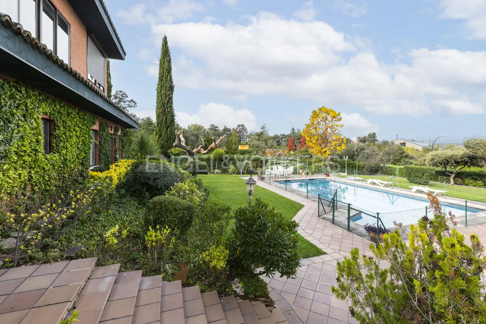 Casa amb terrassa en venda a Ciudalcampo