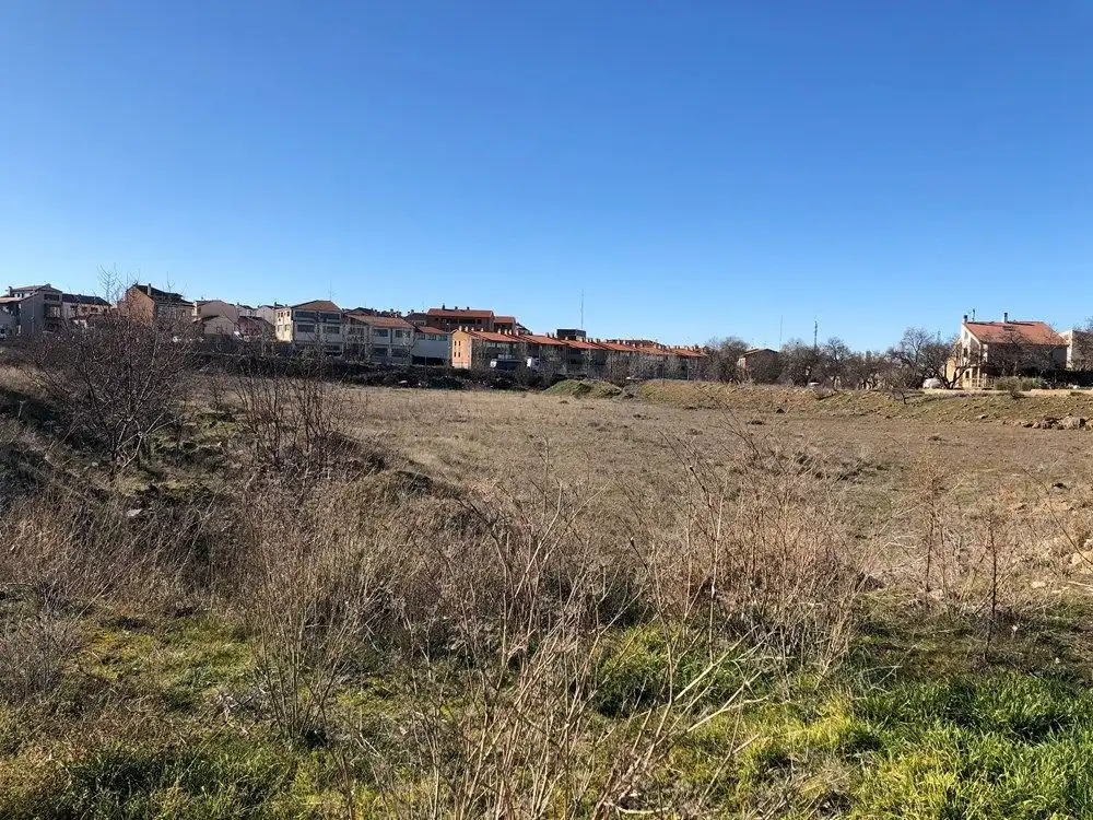 Terreny residencial en venda a La Lastrilla, imagen 2