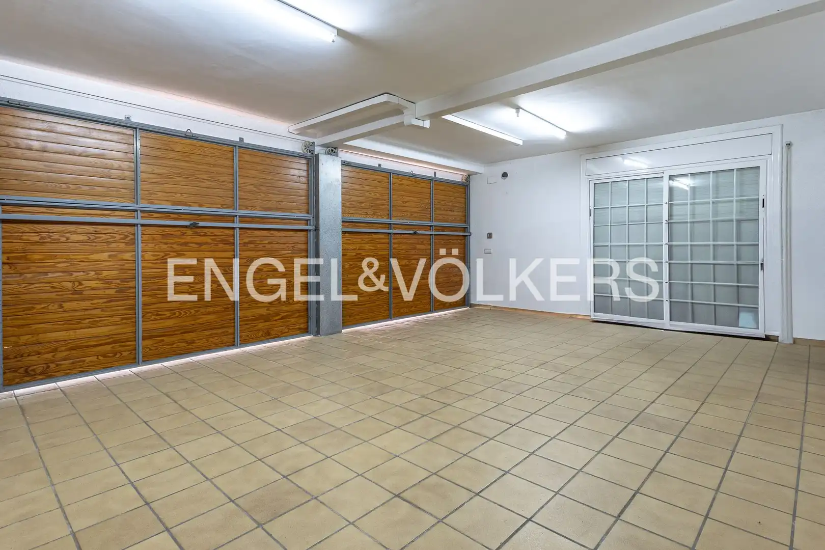 Houses for sale in Sant Cebrià de Vallalta  with Heating, Private garden and Balcony