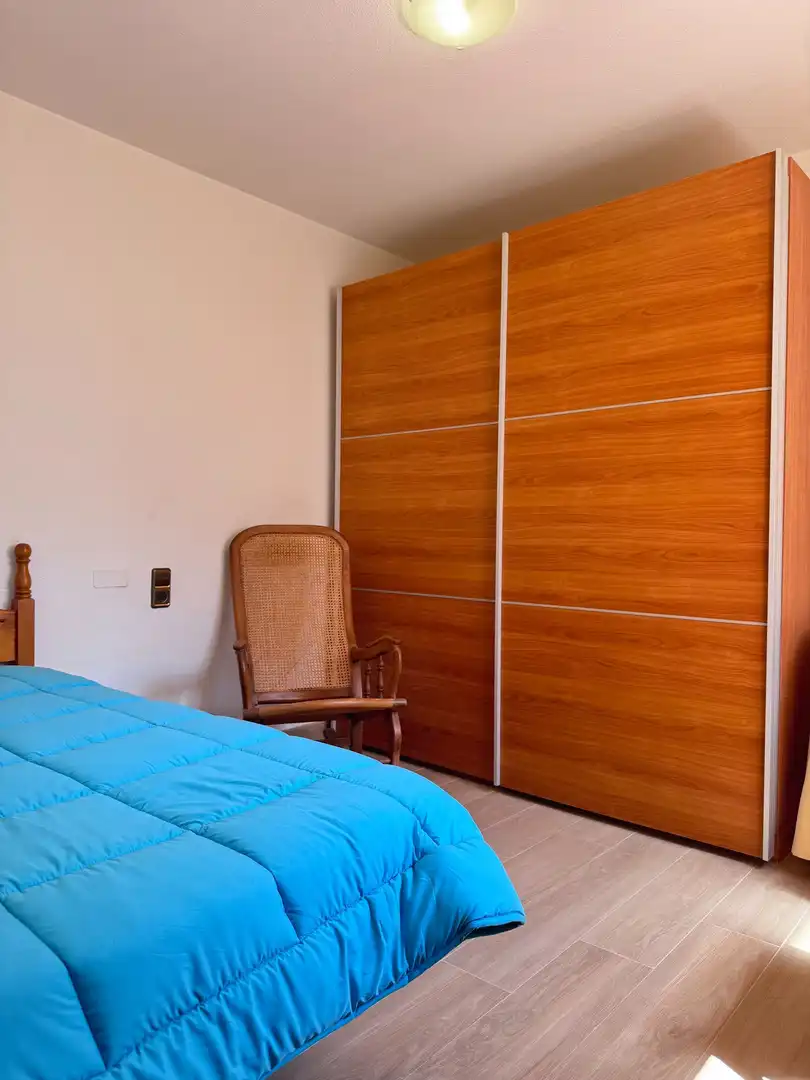 Schlafzimmer von Einfamilien-Reihenhaus zum Verkauf in Roquetas de Mar mit Klimaanlage
