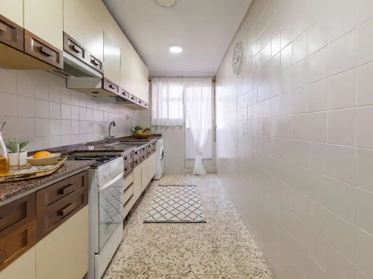 Küche von Wohnung zum Verkauf in  Valencia Capital mit Balkon
