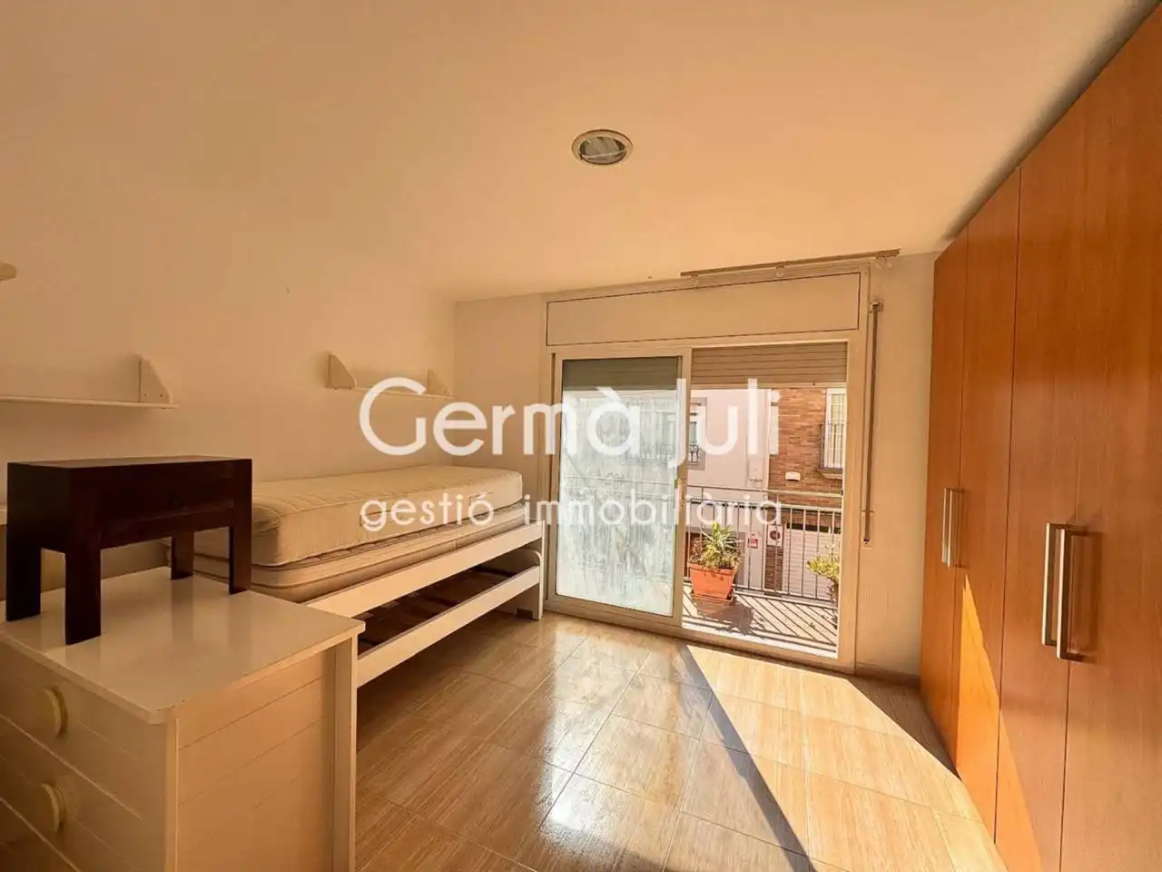 Habitación de Casa o chalet en venta en Badalona con Aire acondicionado, Calefacción y Parquet