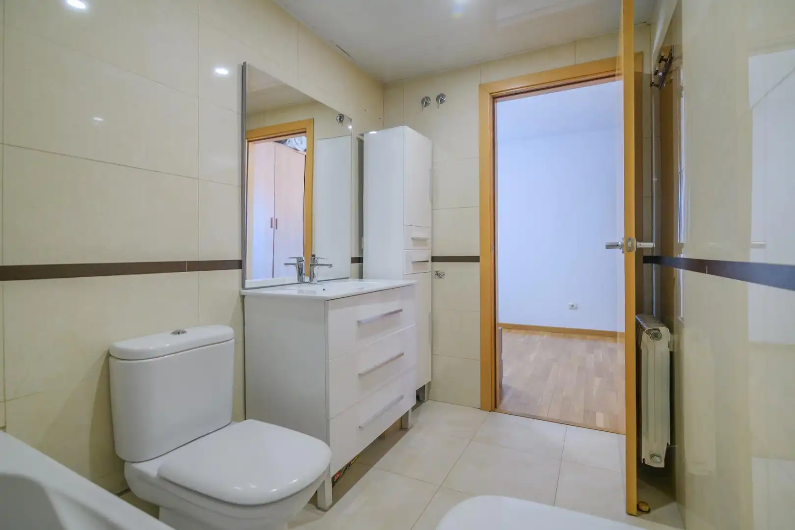 Baño de Piso en venta en Manresa con Calefacción y Balcón