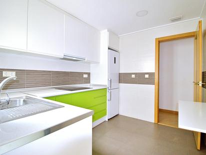 Kitchen of Flat for sale in Elche / Elx  with Air Conditioner