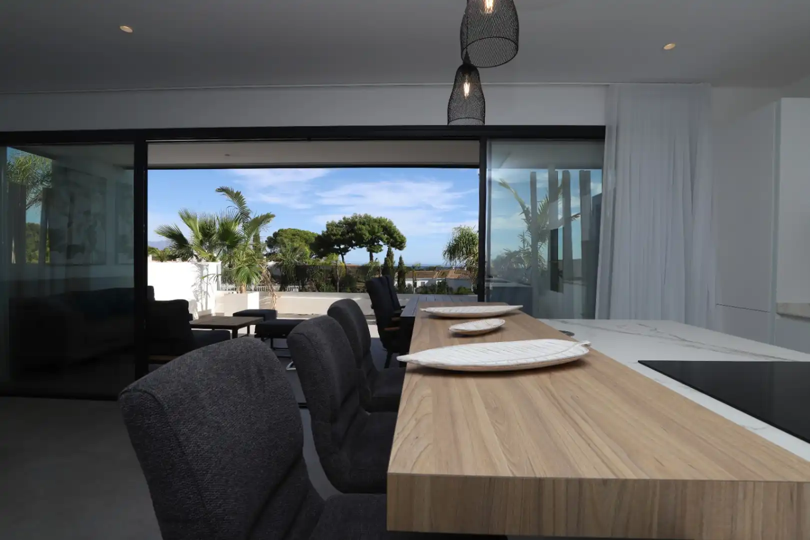 Menjador de Apartament de lloguer en Estepona amb Aire condicionat, Calefacció i Terrassa