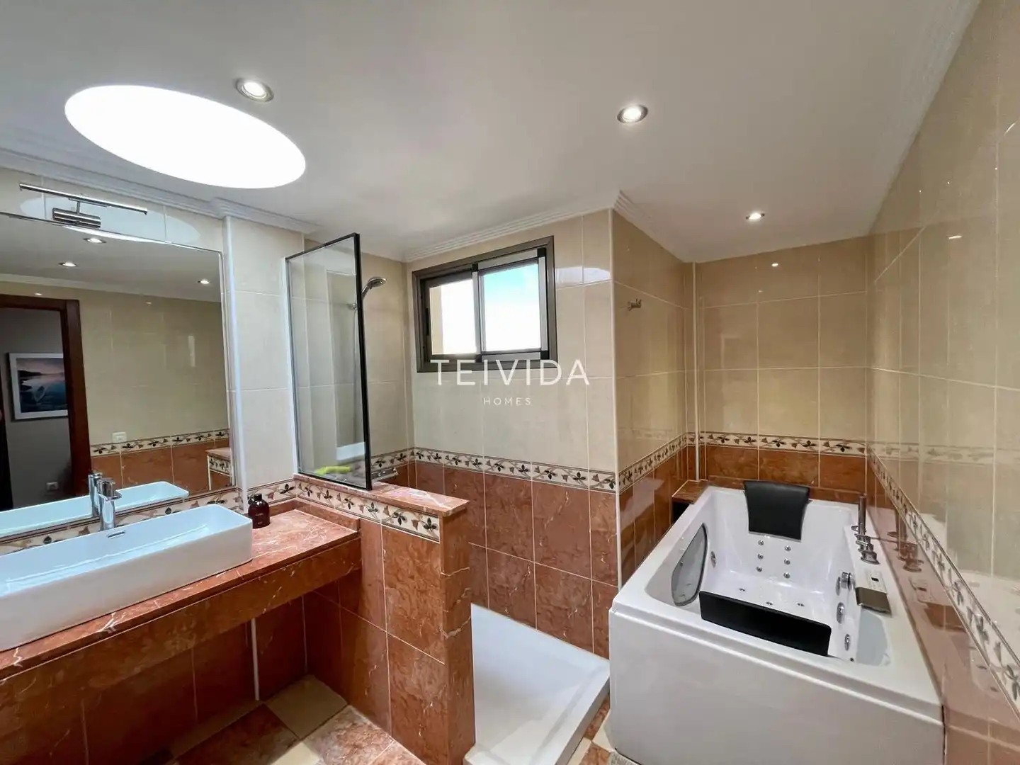 Bathroom of Detached homes for sale in Granadilla de Abona  with Air Conditioner, Terrace and Swimming Pool
