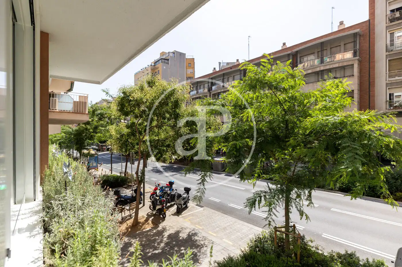 Vista exterior de Piso en venta en Barcelona con Aire acondicionado, Calefacción y Amueblado