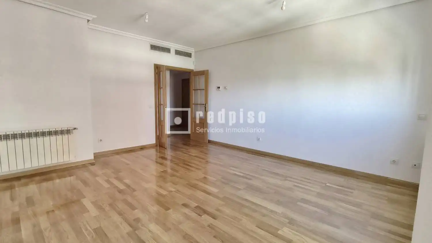 Bedroom of Flat for sale in Madrid  with Air Conditioner, Heating and Private garden
