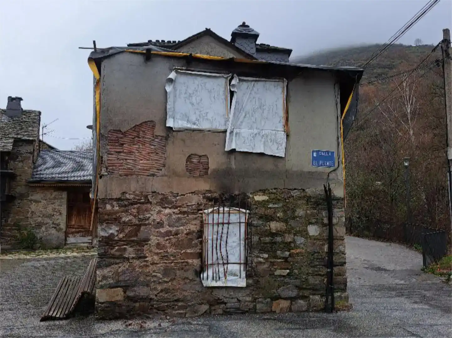 Vista exterior de Casa o xalet en venda en Igüeña