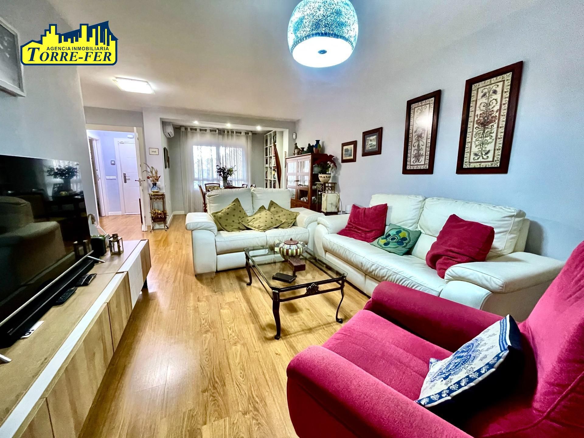 Casa adosada en venda a Calle PINTOR GOMEZ ABAD. LA CAÑADA, La Cañada de San Urbano