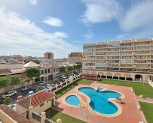 Exterior view of Flat for sale in Fuengirola  with Air Conditioner, Terrace and Oven