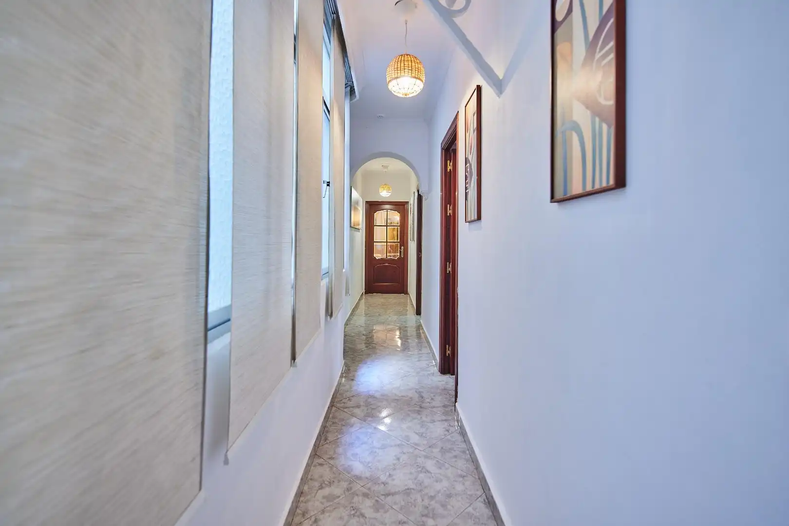 Wohnung zum Verkauf in Cádiz mit Klimaanlage, Abstellraum und Balkon