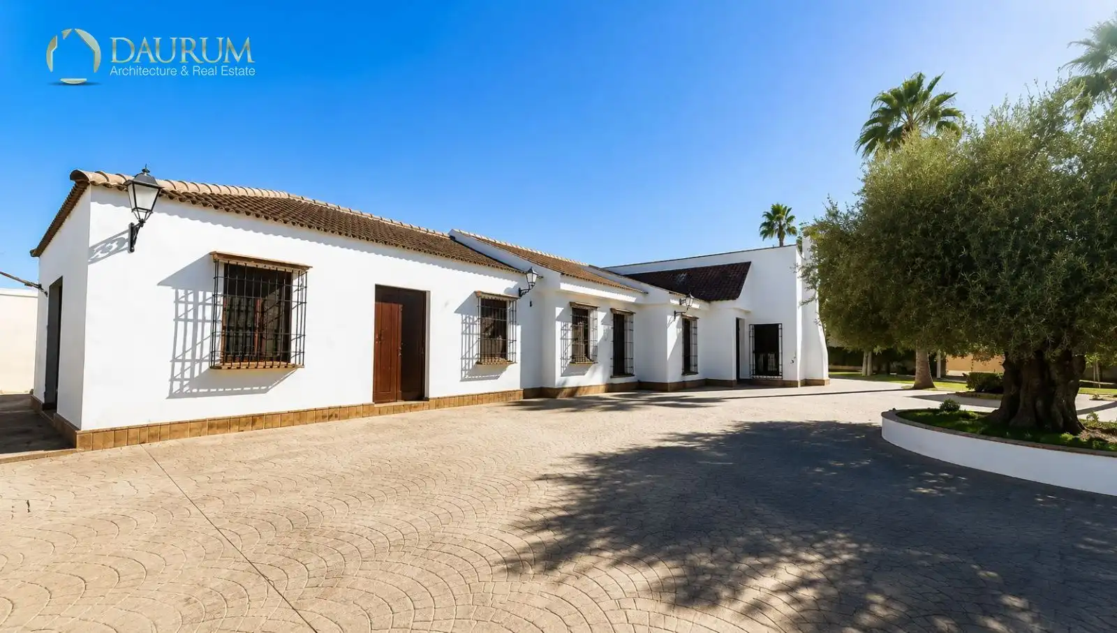 Exterior view of Houses for sale in La Rinconada  with Air Conditioner, Terrace and Storage room