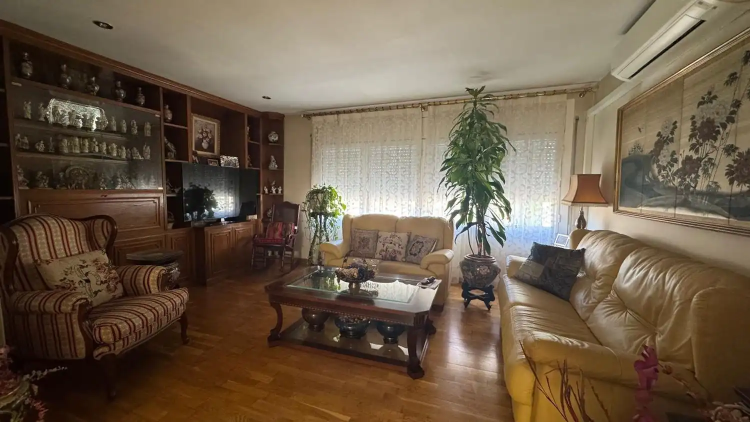 Living room of Flat for sale in Montcada i Reixac  with Air Conditioner, Terrace and Storage room
