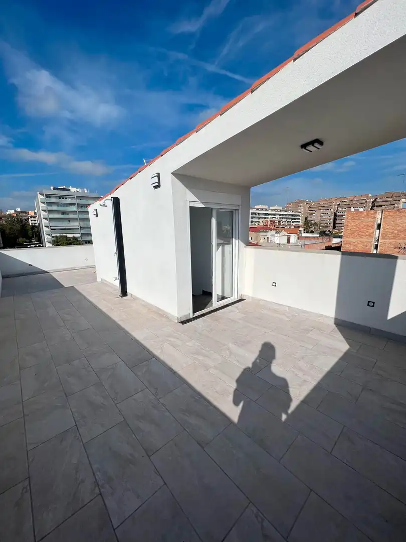 Terrace of Attic for rent in Centre