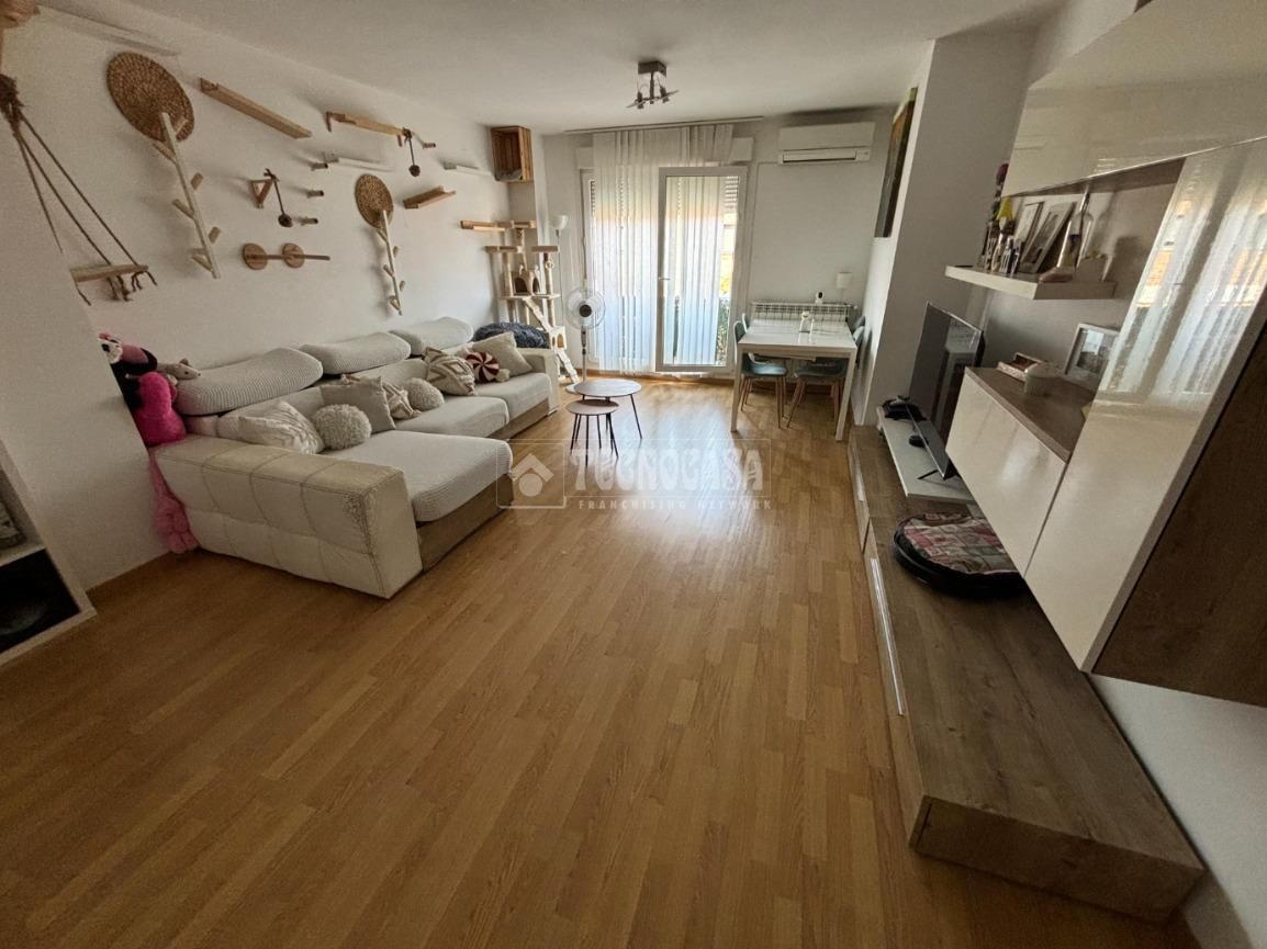 Living room of Flat for sale in Meco  with Air Conditioner and Heating