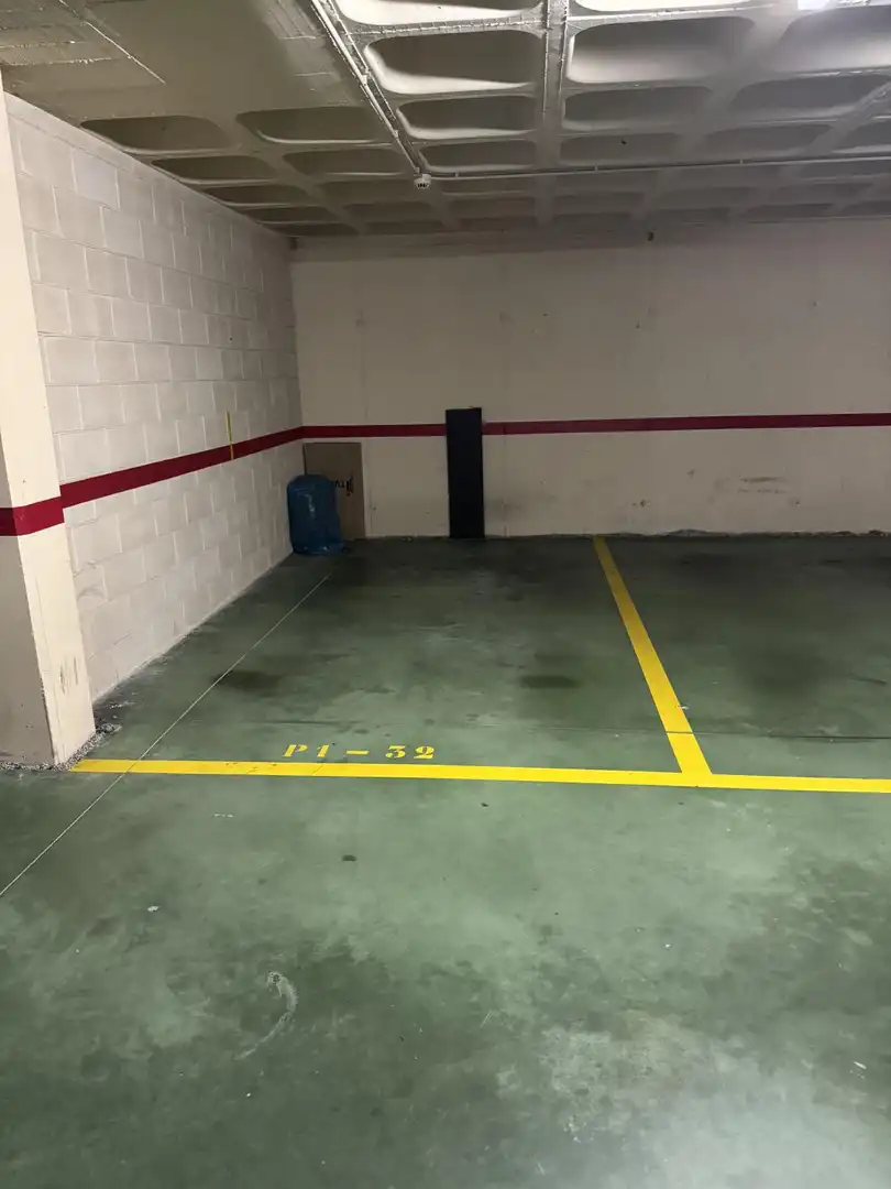 Parking de Piso de alquiler en Culleredo con Calefacción y Trastero