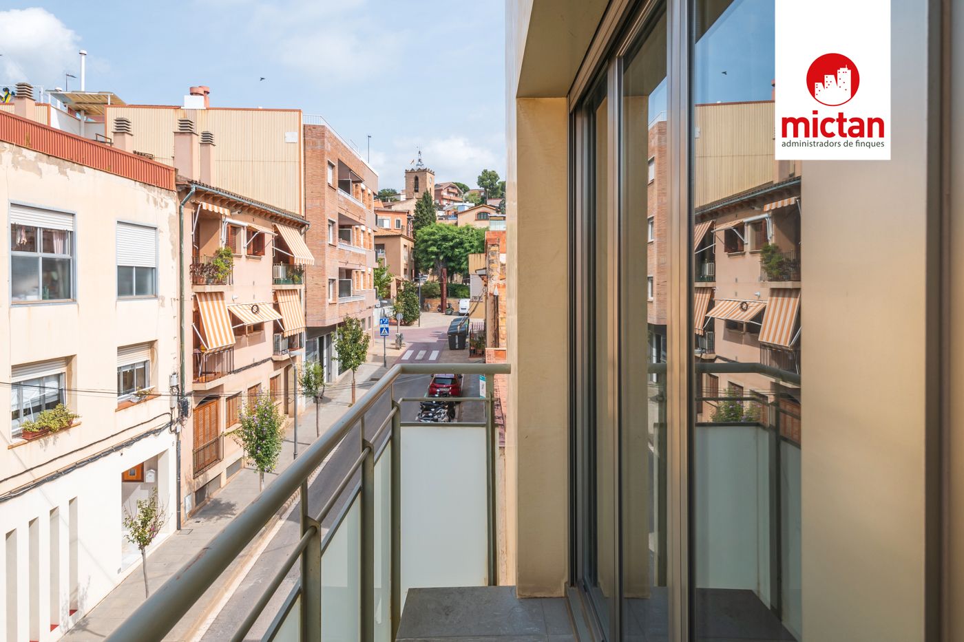 Exterior view of Duplex for sale in Sant Just Desvern  with Air Conditioner, Heating and Parquet flooring