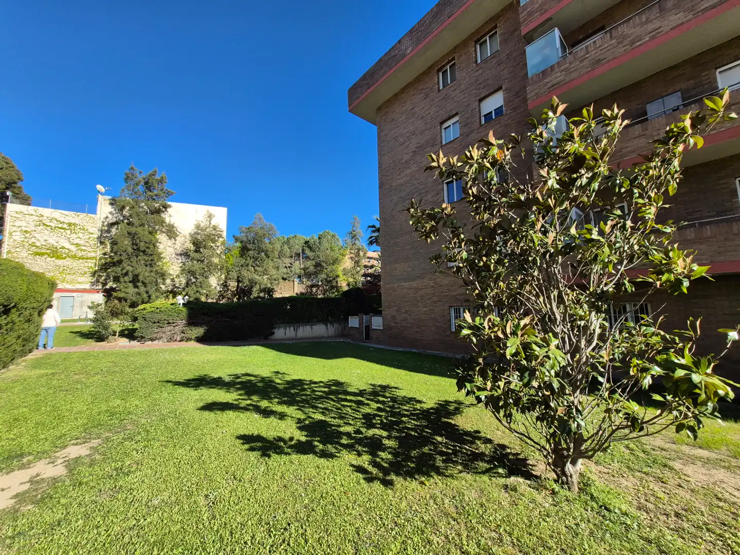 Exterior view of Flat for sale in Rubí  with Air Conditioner, Parquet flooring and Terrace
