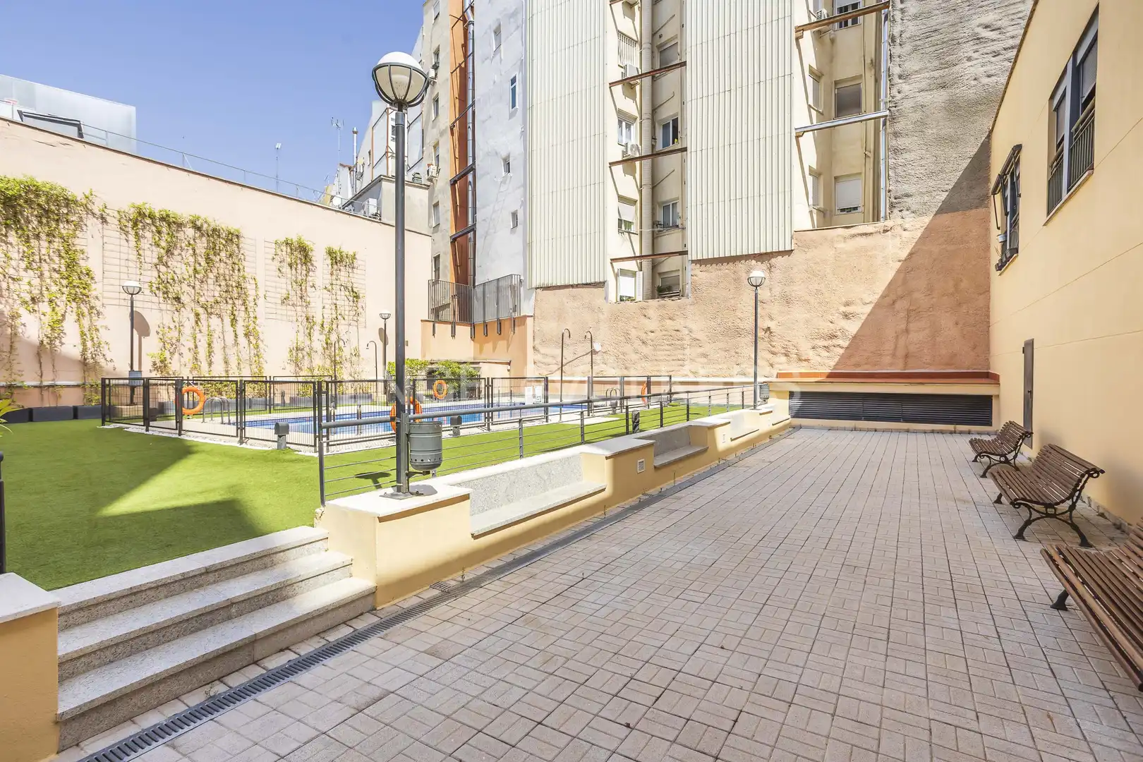 Terrassa de Pis en venda en Madrid amb Aire condicionat, Calefacció i Jardí privat